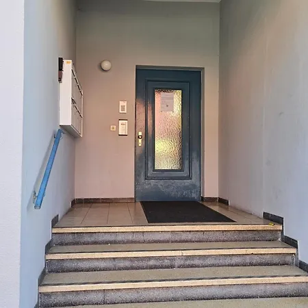 Zeitlose Altbauwohnung Am Bregencja